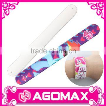 Cheap Custom Reflective Silicone Wristband Slap Wristband Factory photo-3