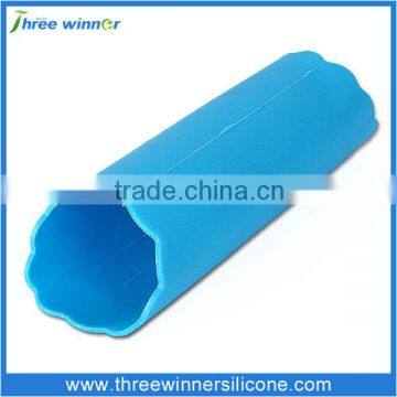 Commercial custom silicone garlic peeler