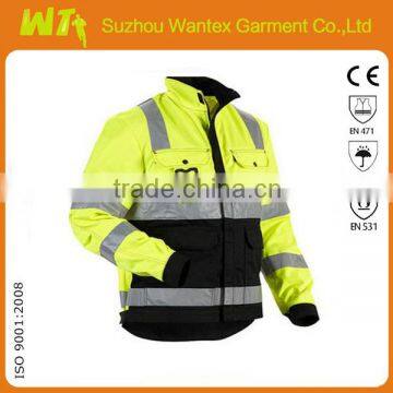 High visibility softshell reflective jacket for worker