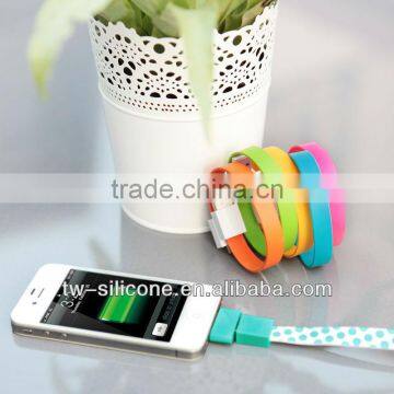 Multifunctional fashion twister usb driver