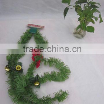 X'mas tinsel.X'mas garland with bow