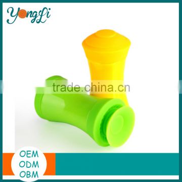 Food Grade Ceramics Pepper Container with Silicone Cap