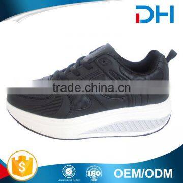 Good supplier PU outsole black upper women shoes with white sole