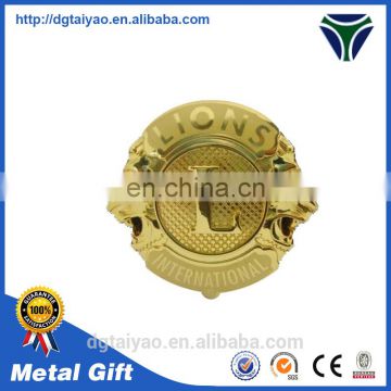 Top quality Metal material eyeglass lapel pin for sales