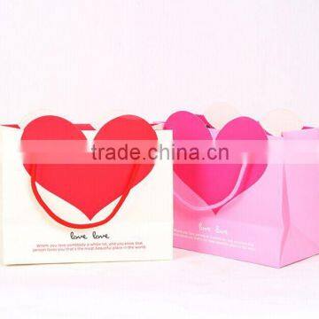 Dongguan Trade Assurance Factory Supply Loving and Joyful Handbags Wholesale and Custom-made White Cardboard Bag Gift Bags