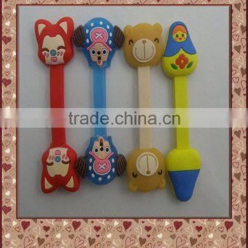 cheap silicone rubber cartoon custom cute silicone earphone clip