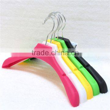 Colorful plastic baby clothes hanger for kids clothes