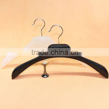 high quality plastic cloth hanger factory custom logo and coat hanger