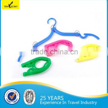 Lightweight travel foldable plastic clothes hanger