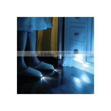 bright feet lighted slippers, kids lighted slippers, light up slippers, led light slippers,women,men and kids available