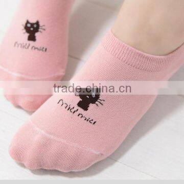 wholesale custom cotton young girl knee boat sock with cat cartoon