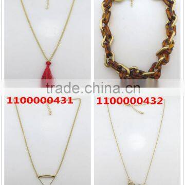 Winter Style Gold Triangle Necklace photo-2