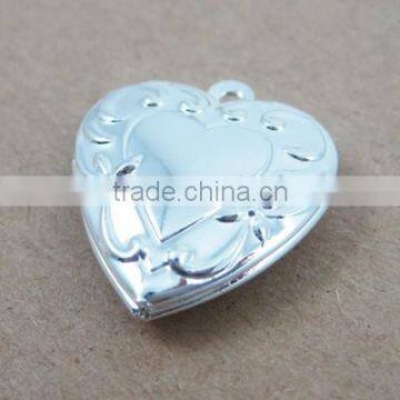 19mm Flower Engraved Vintage Brass Silver Heart Photo Locket Charm 1132007