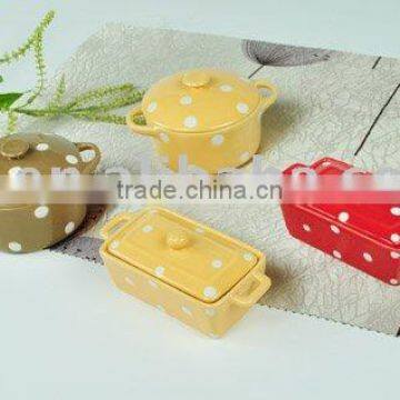 Mini stoneware casserole