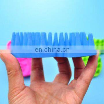 Pet Cartoon Mini Rubber Comb Fur Remover Brush Cleaning Massage for Dogs Cats photo-6