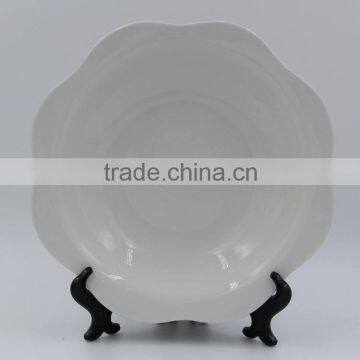 PORCELAIN DISH IN LOTUS SHAPE