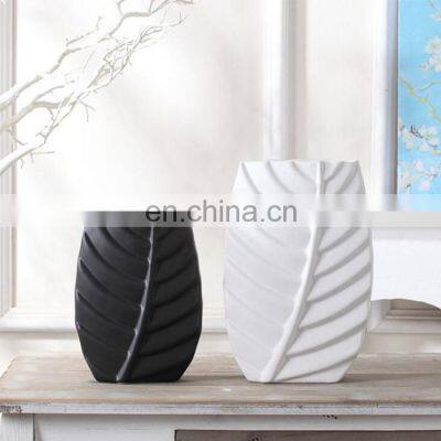 classic porcelain artwork black and white leaves shape decoration vase