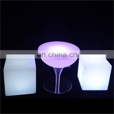 kitchen breakfast bar table/High night bar table and chairs set 16 color change wireless illuminated led table