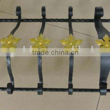 wrought iron balcony balustrade