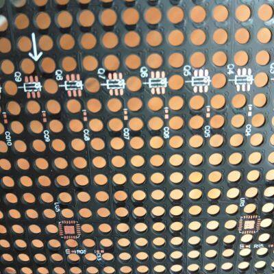 2-уровневая плотная печатная плата с большими отверстиями PCB