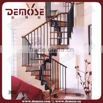 Luxurious residential decorative steel stairway