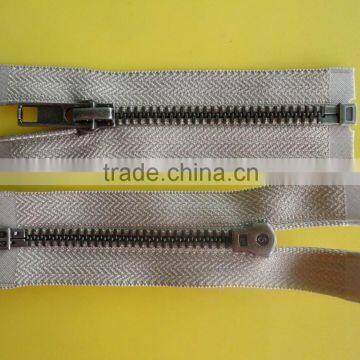 REM0016 No.5 light pewter brass zipper