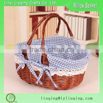 Willow Wicker Picnic Basket with Picnic Mat and Accessories