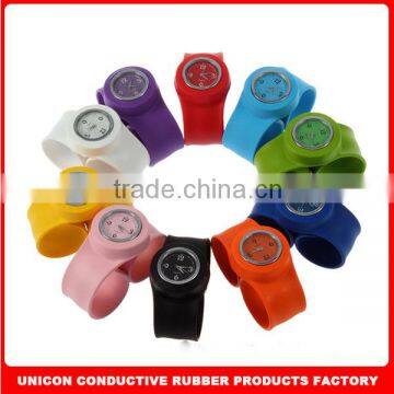 Hot selling multi color wrist watch with silicone strap