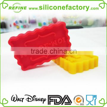 Custom retangle shape silicone biscuit stamp with wooden handle