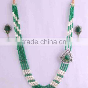 Indian manufactured Mughal style necklace set earrings emerald gemstone fashion jewelry. Brass metal.