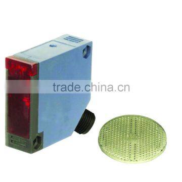 Q50 Cable / Plug Series Retro Reflective Photoelectric Sensor photo-2