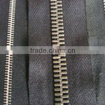 Long Chain Metal Zipper