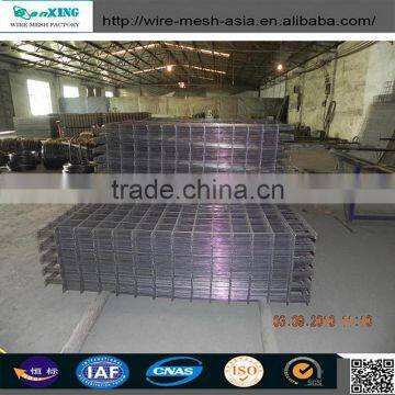 Heavy duty welded wire mesh panels