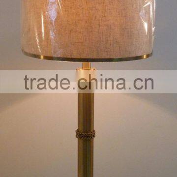 BISINI Modern Bronze Flower Carving Desk Lamp photo-2