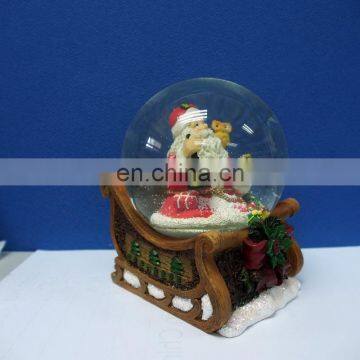 2015 new year Christmas decorative snow globe resin