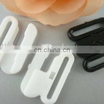 wholesale black /white front closure plastic bra buckle