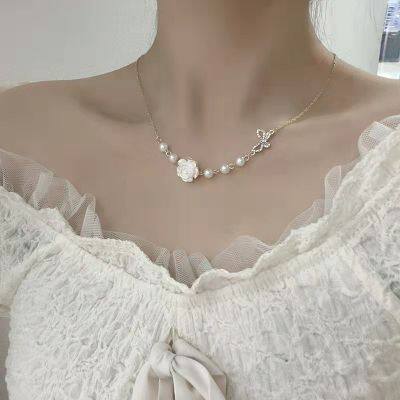 Rose necklace