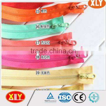 new product wholesale shenzhen xly hook puller plastic zipper