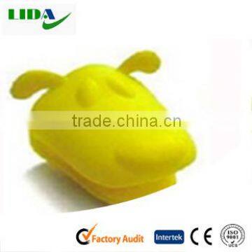 2016 High Quality Animal Shaped Non-slip Silicone Oven Glove and Dog Shaped Silicone Glove KIT604 photo-4