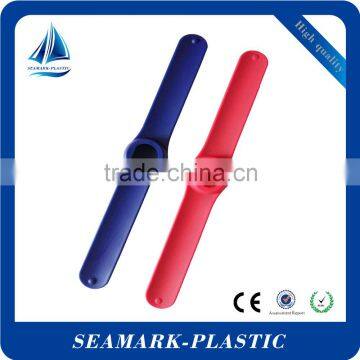 2016 Custom Made Silicone Snap Watches Band for Children