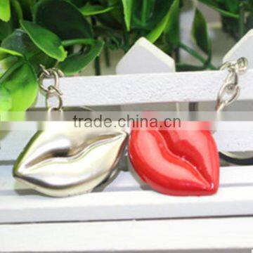 Lip Shaped Metal Keychain Customized Zinc Alloy Keychains