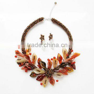 Mixed Brown Gold Agate and Carnelian Flower Stone Necklace Set with Earrings