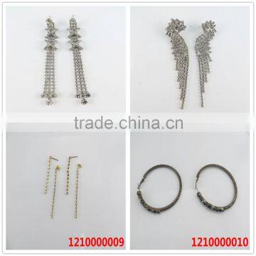 Spring Style Gold Tassel Rhinestone Earring photo-3