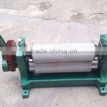 Manual / electric beeswax comb foundation sheet machine with good price