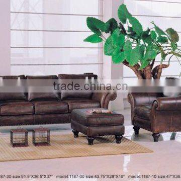 High Quality Modern Style Genuine Leather Sofa Set. American Style Leather Sofa Set. Chesterfield Sofa in Genuine Leather B48133