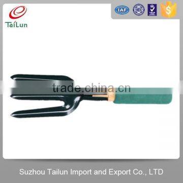 Small Plastci Coated A3 Steel Garden Digging Fork With Sponge grip wooden handle