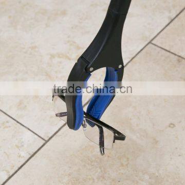 Multi-purpose Pick up and Clean up Reaching Tool