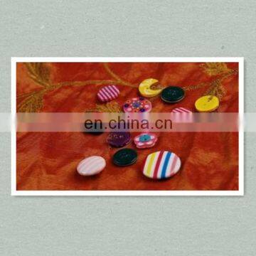 2015 New Fashion 6mm Red Colour Cross Shaped Resin Button photo-4