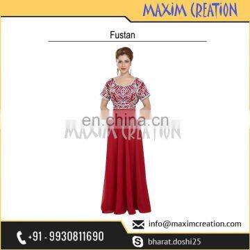 Party Wear Prom Dress For Ladies With Beautiful Hand Made Embroidery Design 6567 photo-3