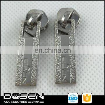 Wholesale Fujian made zipper puller custom made with brand names logo